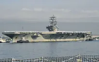 Tàu sân bay USS Ronald Reagan của Mỹ đến Nhật Bản