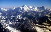 Núi Everest dịch chuyển... 3cm sau động đất tại Nepal