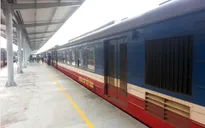 Từ ngày 1/9, khách đi tàu tự in vé