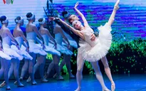 Mãn nhãn màn trình diễn ballet “Hồ Thiên Nga” trên nền 3D