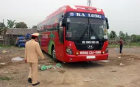 Đình chỉ xe khách 37 chỗ “nhồi” 117 người