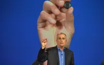 Intel ra mắt module nhỏ bằng cúc áo tại CES 2015