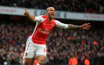 HLV Wenger: Walcott sẽ tỏa sáng giúp Arsenal đánh bại Tottenham