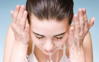 8 lời khuyên để đối phó với làn da dầu trong mùa hè