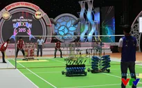 VCK Robocon Việt Nam 2015: "Hầm hập" sức nóng ngày khai cuộc