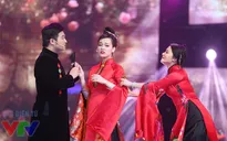 Gala cười 2015: Ca sĩ Minh Quân bối rối giữa 2 người đẹp
