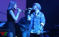 Vũ Cát Tường - Nhật Thủy: Ngọt ngào với bản hit Vết mưa