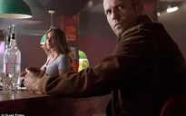 Jason Statham tiếp tục sắm vai người hùng hành động trong Trùm bài