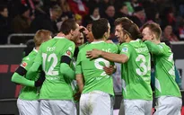 Bayern thua sốc trong ngày Wolfsburg tưởng nhớ cầu thủ quá cố