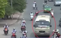 Hà Nội: Xe khách “rùa bò” thản nhiên bắt khách trước các bến xe