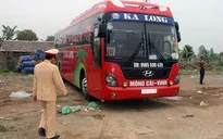 Bắt giữ xe giường nằm nhồi nhét 117 người tại Thanh Hóa