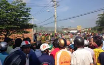Xe máy đâm thủng tường nhà dân, 2 thanh niên chết thảm