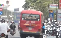 Hiến kế dẹp xe dù, bến cóc tại TP.HCM