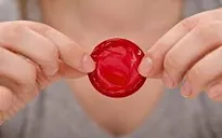 WHO cảnh báo: Chất sử dụng làm bao cao su có thể gây ung thư