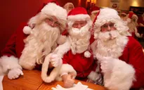 Choáng với số tiền ông già Noel kiếm trong mùa Giáng sinh