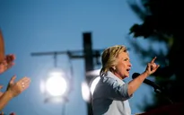 Bà Hillary Clinton cáo buộc Nga can thiệp vào bầu cử Mỹ