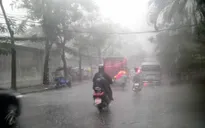 Đêm 25 và sáng 26/5, Hà Nội tiếp tục có mưa rất to và dông