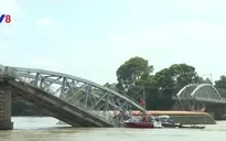 Khởi tố, bắt tạm giam chủ và lái tàu gây tai nạn đâm sập cầu Ghềnh