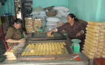 Làng nghề bánh in An Lạc vào Tết