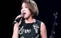 Sau 18 năm, tóc Mỹ Linh vẫn ngắn nhưng hát thì...