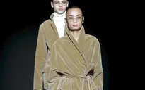Lê Thúy xuất hiện trên trang Vogue
