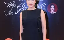 Ca sĩ Mỹ Linh hát live với 'Hợp âm gió'