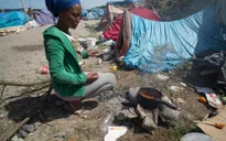 Pháp khuyên người tị nạn Calais từ bỏ giấc mơ tới Anh