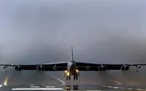 Mỹ triển khai máy bay ném bom B-52 tới Qatar để chống IS