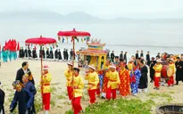 Đà Nẵng: Cấm cán bộ, công chức đi lễ hội trong giờ hành chính