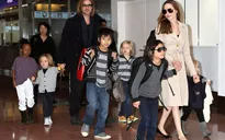 Brad Pitt khóc ròng khi gặp lại các con sau 3 tuần chia cắt