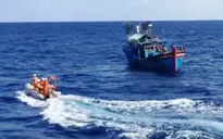 Bộ Tư lệnh Cảnh sát biển Vùng 4 cứu nạn tàu gặp nạn trên biển