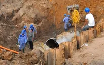 Khắc phục xong sự cố rò rỉ đường ống nước sông Đà