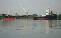 Myanmar cứu 14 thuyền viên Việt Nam bị chìm tàu