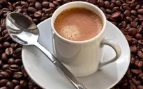Uống 3 cốc cà phê mỗi ngày giảm nguy cơ mất trí