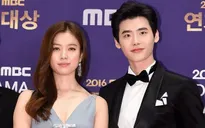 Lee Jong Suk - Han Hyo Joo thi nhau "cuỗm" giải tại MBC Drama Awards