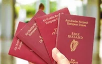 Muốn là công dân EU, nhiều người dân Anh xin cấp hộ chiếu Ireland