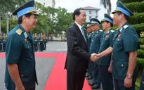 Chủ tịch nước thăm và làm việc tại Quân chủng Phòng không - Không quân