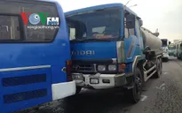 Bốn xe đâm liên hoàn trên Quốc lộ 1