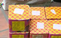 Bắt xe khách chở hơn 100 viên pháo Trung Quốc tại Quảng Nam
