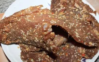 Những đặc sản nổi tiếng được săn đón dịp Tết