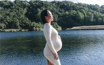 Ca sĩ xấu lạ Thảo Trang lần đầu khoe ảnh con trai