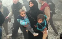 6 em nhỏ thiệt mạng do bom thùng ném xuống Aleppo (Syria)