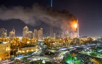 Kinh hoàng cảnh tượng cháy nhà chọc trời tại Dubai trong đêm giao thừa 2016