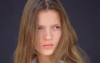 Kate Moss đẹp trong trẻo qua bộ ảnh tuổi 14