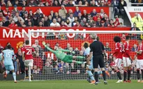 Bàn gỡ của Martial hợp lệ, De Gea nên cảm thấy thất vọng