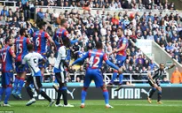 Newcastle thắng, Sunderland hòa, Premier League nóng bỏng cuộc đua ngược