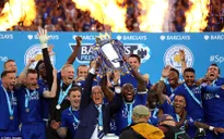 Cảm xúc dâng trào khi Leicester City nâng cúp vô địch Ngoại hạng Anh