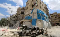 Aleppo hoang tàn sau không kích, 14 người trong 1 gia đình thiệt mạng