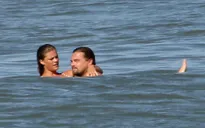 Chỉ một nụ hôn, Leonardo DiCaprio xác nhận chuyện tình mới