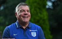 Tân HLV ĐTQG Anh Sam Allardyce xin lỗi vì quá... nhăn nhở